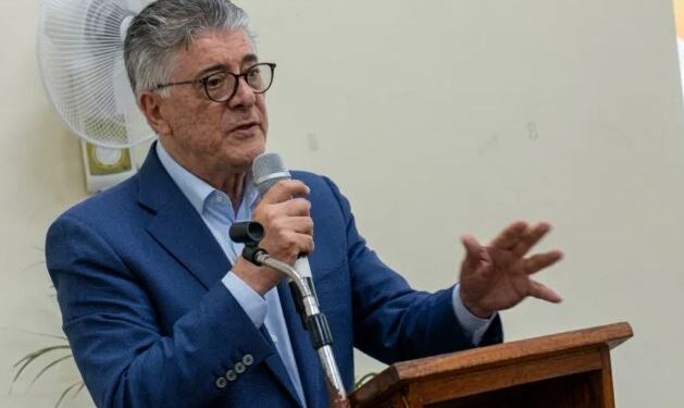 Roberto Santana