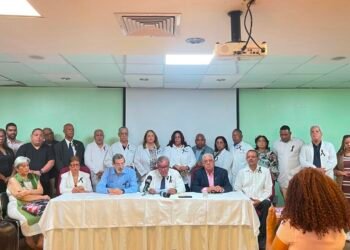 Médicos llaman a enfrentar crisis sanitaria y cuestionan gestión de directiva del CMD