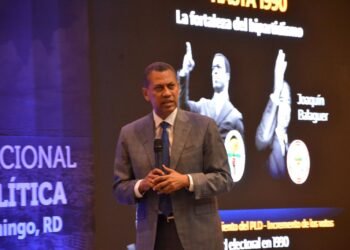 Gómez Mazara: fortalecer partidos es clave ante avance de los “outsiders”