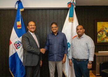 INTRANT tiende puente con transportistas para mejorar servicio y reforzar la regulación