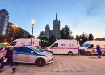 Autoridades rusas: Al menos 3 muertos y 21 heridos deja atentado contra restaurante de Moscú