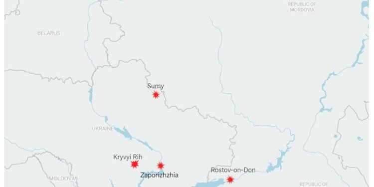 Ucrania lanza uno de sus mayores ataques aéreos de la guerra, matando al menos a 6 personas en Rusia