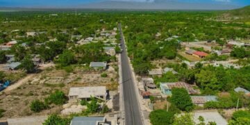 Abinader inaugura carretera Cabral–Polo y fortalece conexión vial para el desarrollo del sur