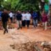 Fellito Suberví inspecciona obras en las “villas” y pide paciencia a comerciantes y residentes
