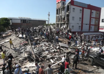 Terremoto en Colombia deja al menos 69 muertos y edificios colapsados con personas atrapadas