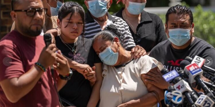 Familia de salvadoreño que murió en cárcel del ICE en N.Jersey denuncia falta de atención médica