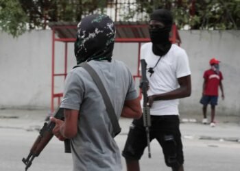 Jefe de banda amenaza con matar más de 60 rehenes en Haití tras masacre que dejo 47 muertos