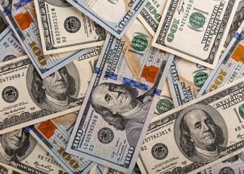 Dólar sube 16 centavos y se vende a $58.50 en RD