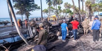 Accidente con tanquero de combustible deja dos muertos en la avenida George Washington