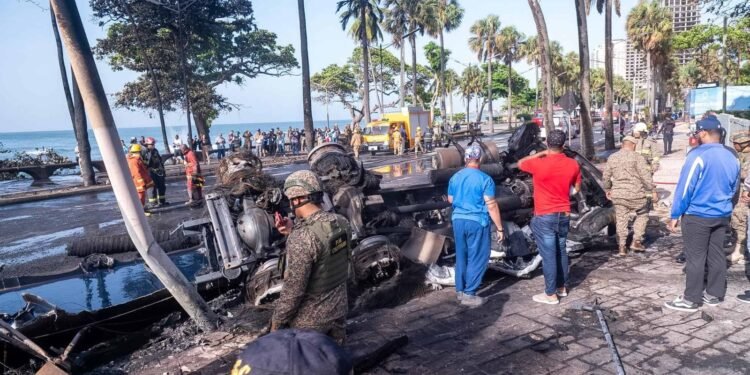 Accidente con tanquero de combustible deja dos muertos en la avenida George Washington