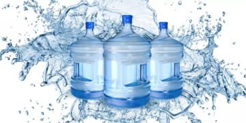 Análisis revelador muestra la calidad del agua embotellada que consumen dominicanos