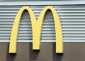 McDonald’s gana 4.345 millones de dólares en el primer semestre de 2026, un 5 % más