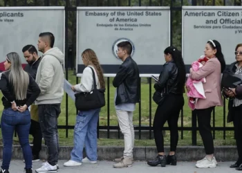 EE.UU. pausa temporalmente en todo el mundo citas para solicitar visados de inmigrante