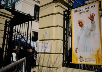 Argentina espera un milagro: fieles rezan para que la visita de León XIV traiga esperanza económica