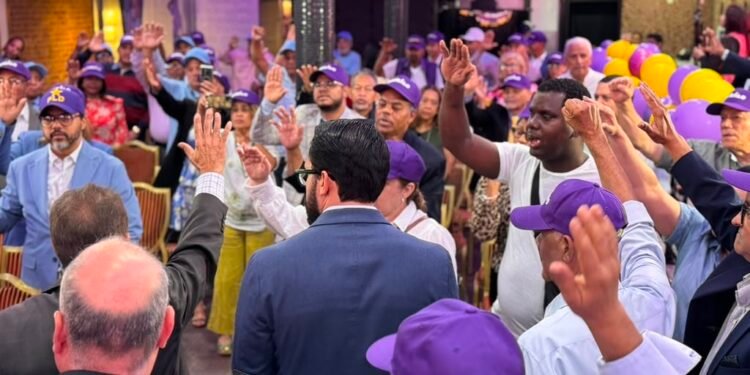 Juramentan comité presidencial de Gonzalo Castillo en Nueva York
