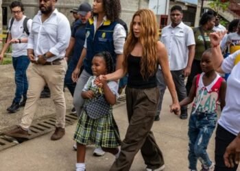 Shakira anuncia reconstrucción de la Universidad Tecnológica del Chocó y 10 colegios tras el terremoto