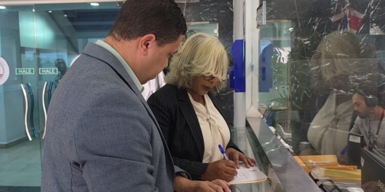 Acciones legales contra la DGII por suspensión de RNC