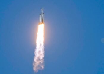 La NASA lanza el telescopio espacial más reciente en una misión para explorar el universo oculto