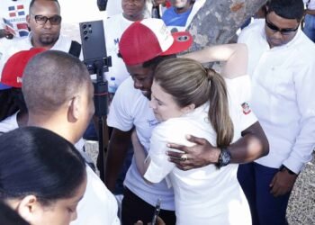 Carolina Mejía celebra aniversario de la ciudad de Santo Domingo con respaldo a Marileidy Paulino