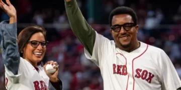 Reconocen la Fundación de Pedro Martínez en Boston