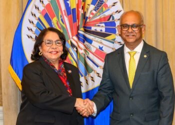 Cámara de Cuentas y la OEA firman acuerdo contra el soborno