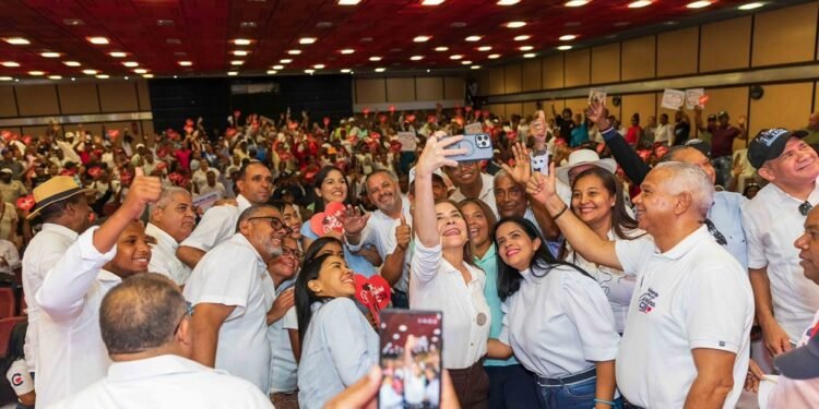 Carolina Mejía suma nuevos liderazgos en Dajabón y Santiago Rodríguez