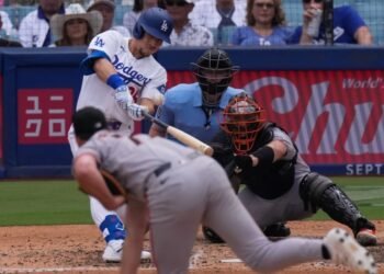 Dodgers superan al bullpen de Gigantes