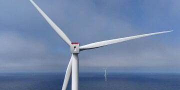 California y Nueva York demandan a Trump por plan para frenar la generación de energía eólica
