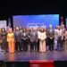 El magistrado Napoleón R. Estévez Lavandier, presidente del Tribunal Constitucional, junto a magistrados y servidores galardonados durante el acto «Excelencia del Servidor Constitucional 2025».