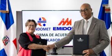 Emidom e Indomet firman acuerdo para instalar tres estaciones meteorológicas automáticas en Pedernales