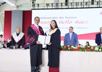 UFHEC celebra graduación ordinaria con 1,747 nuevos profesionales; el 74 % son mujeres