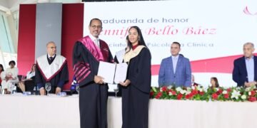 UFHEC celebra graduación ordinaria con 1,747 nuevos profesionales; el 74 % son mujeres