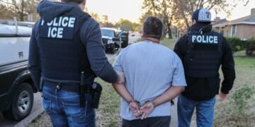 Inmigración detiene en NY a 2,100 personas y afirma son delincuentes; entre ellas figuran dominicanos