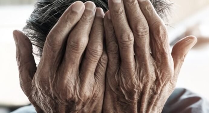 Aumentan graves agresiones contra ancianos en NYC