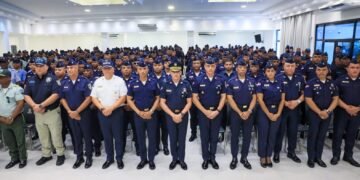 Jefe de la Policía recorre el Este y orienta a los agentes