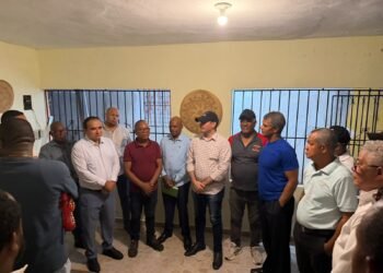 Juramentan equipo de campaña de Víctor Pavón en Sábana Perdida Norte