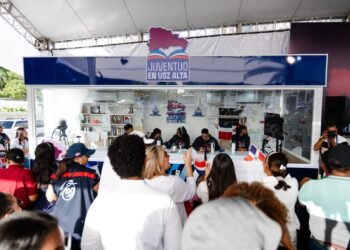MINERD destaca participación de jóvenes en histórica jornada de lectura continua