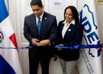 Consulado en Génova inaugura oficina del INDEX y consolida servicios a diáspora
