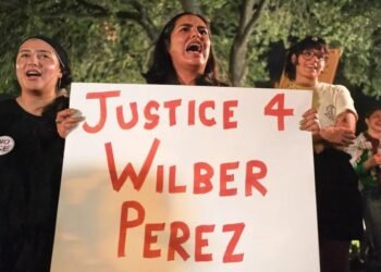 Venezolano baleado por agente del ICE en Texas vuelve a detención tras salir del hospital