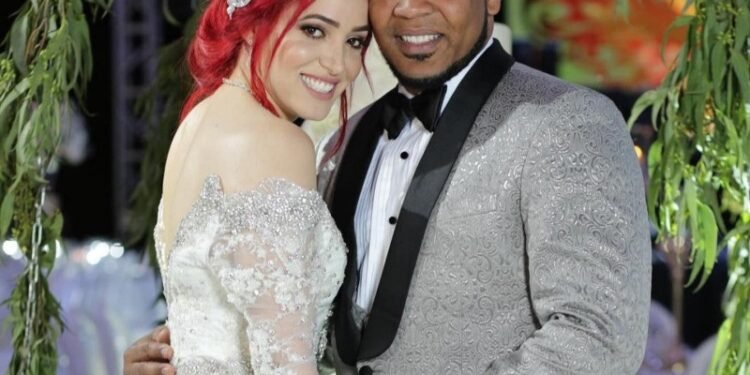 Edwin Encarnación revela que presentará demanda de divorcio contra Karen Yapoort