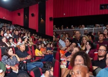 La Fábrica de Bodas conquista cines dominicanos con salas llenas en sus primeros días de estreno