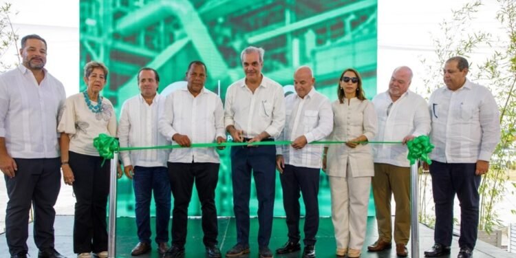 Abinader inaugura planta de valorización de residuos en Puerto Plata que generará más de mil empleos