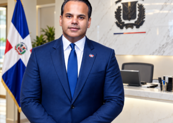 Consulado de RD en Milán alcanza una calificación histórica de 4.9 estrellas en Goole