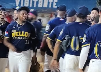Los Mellos y Peña Gómez ganan y disputarán liderazgo del Grupo A en el Softbol Rubén Pimentel