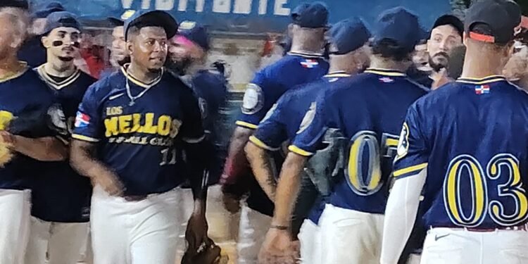 Los Mellos y Peña Gómez ganan y disputarán liderazgo del Grupo A en el Softbol Rubén Pimentel