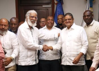 Méndez y Hubieres buscan acuerdos para mejorar tránsito y transporte con apego a ley