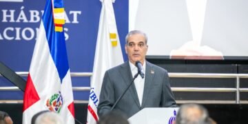Abinader destaca reducción de pobreza, avances sociales y económicos de RD