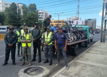 INTRANT y DIGESETT fiscalizan 158 motociclistas en dos días por violaciones a Ley de Tránsito