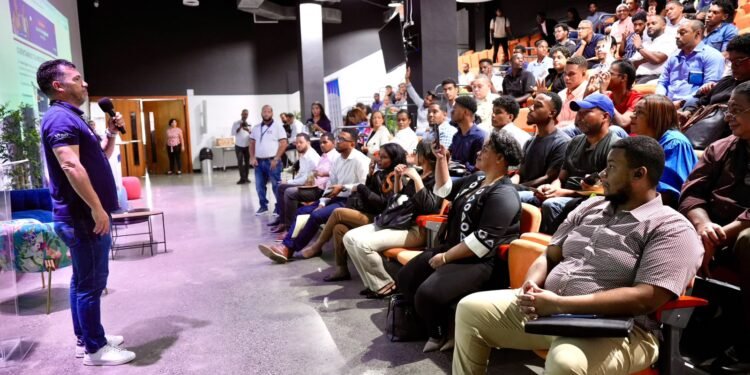 Talento Digital conecta a jóvenes con nuevas oportunidades de empleo