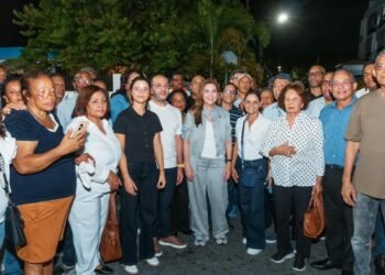 ADN lleva iluminación y mayor seguridad a 20 sectores de los kilómetros de la Independencia